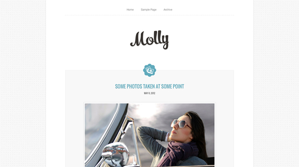 CssIgniter Molly - Download Blogging WordPress Theme